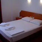 Kanarya Hotel 3*