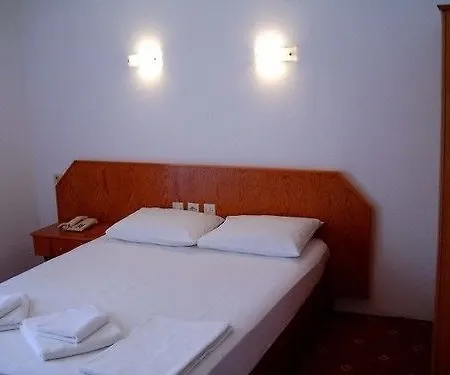 Готель Kanarya