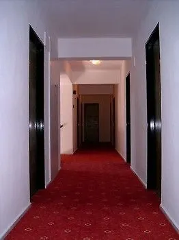 Kanarya Otel