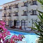 Otel Kanarya Çeşme